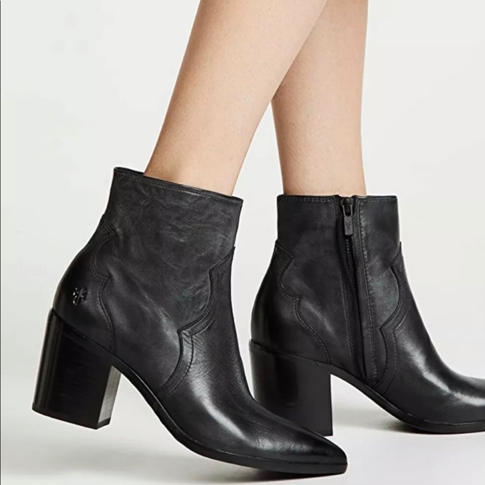 Frye Flynn Short Inside ZIP Boot $358